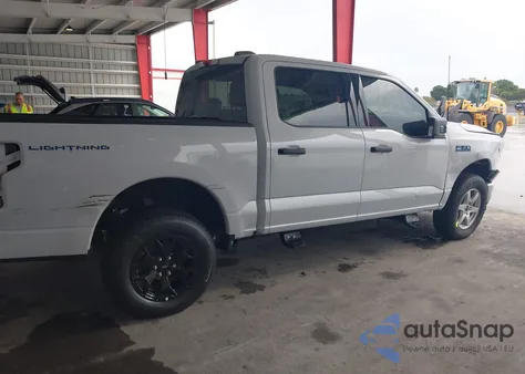 2025 Ford F-150 Lightning Xlt z USA, uszkodzony, nr VIN 1FTVW3LK3SWG21672